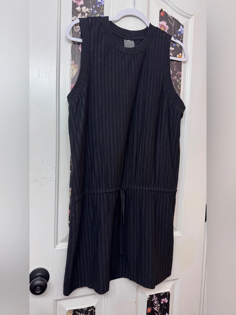 l*space Black Active Ribbed Draw String Dress - Picture 2 of 3